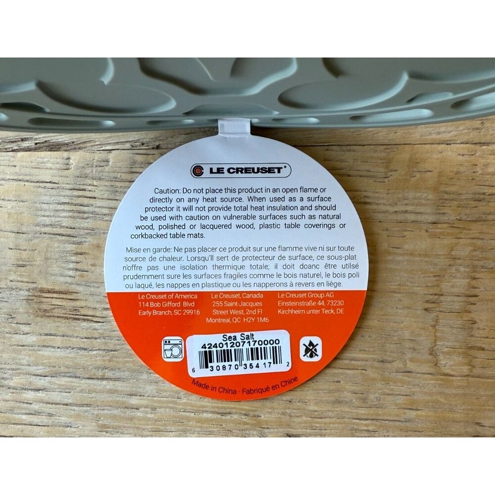 Le Creuset 8in Round Silicone French Trivet Hot Pad Gripper Sea Salt NEW - Picture 3 of 3